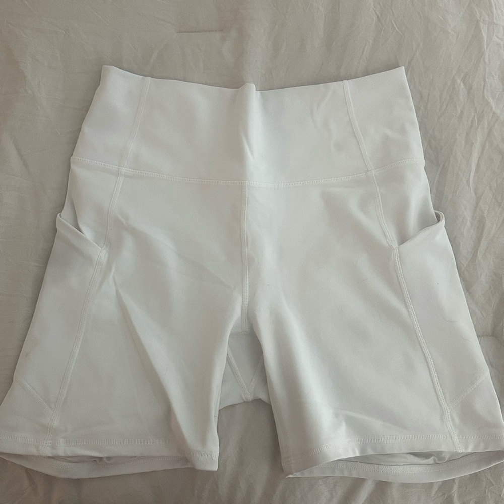 Women’s Fabletics shorts